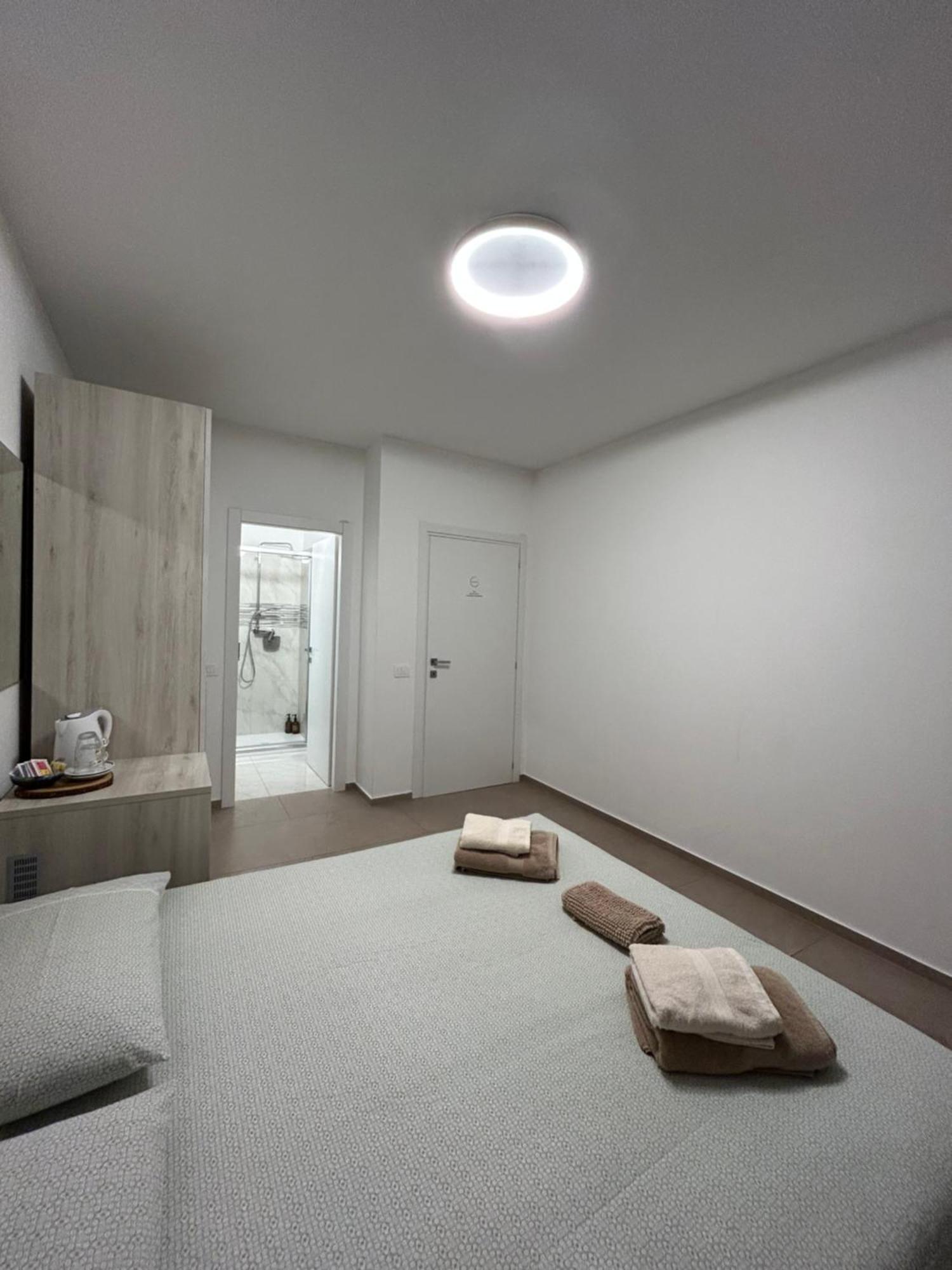 *Veranda'S Rooms* - Free Parking In Central Lugano Exterior photo